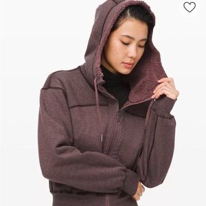 LULULEMON short and sweet reversible Sherpa jacket